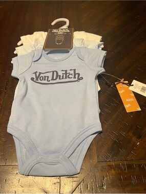 Von Dutch Y2K Baby Boy Blue & White 3 pack bodysuit Size 3 months